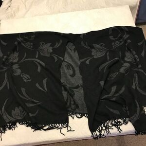 totes‎ Isotoner black Shawl XXL nwt